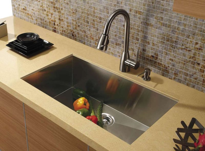 Chọn chậu rửa bát bằng đá hay bằng inox ?