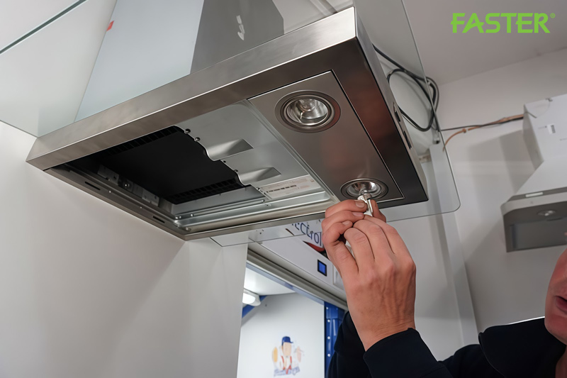 Đèn chiếu sáng và bảng điều khiển chập chờn