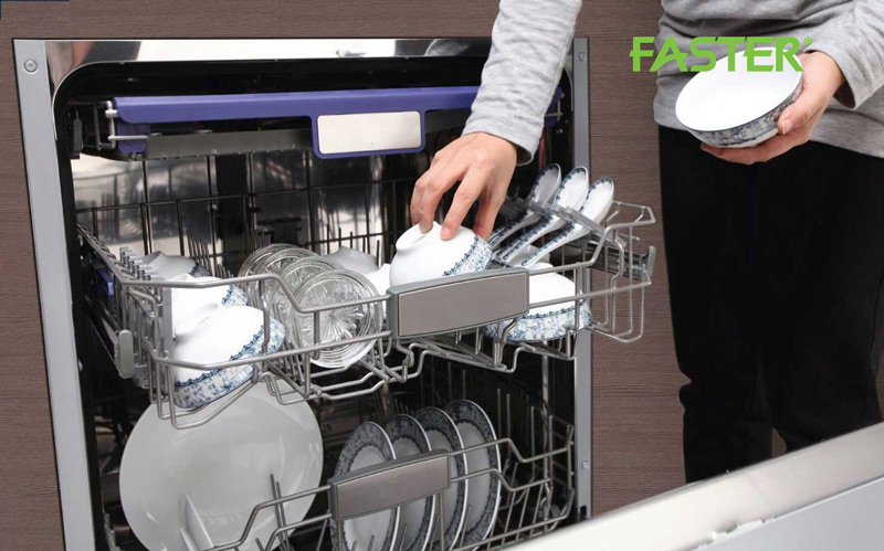 Máy rửa bát rất tốn nước và điện