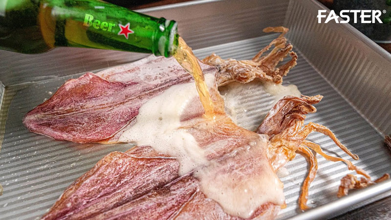 nướng mực bằng nồi chiên không dầu