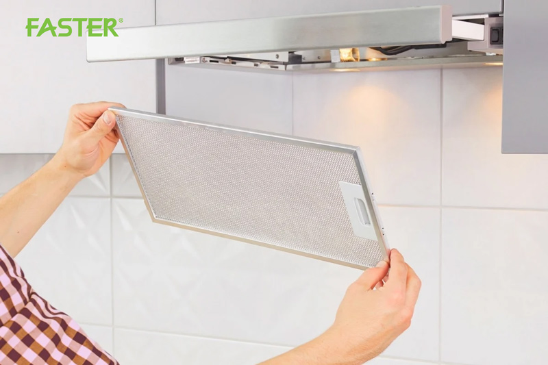 Vệ sinh máy hút mùi